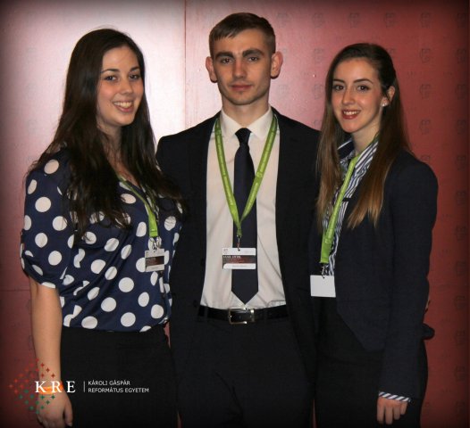 OTDK fal előtt készült képek